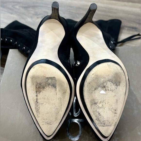 VINTAGE Bebe “Honor” Black Suede Knee High Zip Up Boots 6.5 - Picture 5 of 7